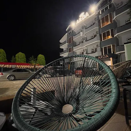 Arda فندق Velipojë